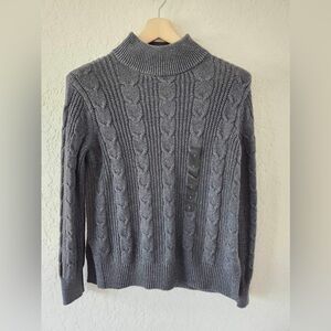 Banana Republic Women's gray Cable Knit Sweater Size Small